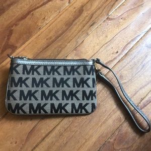 Small Michael Kors clutch